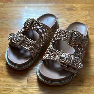 Universal Thread Brown Woven Sandals